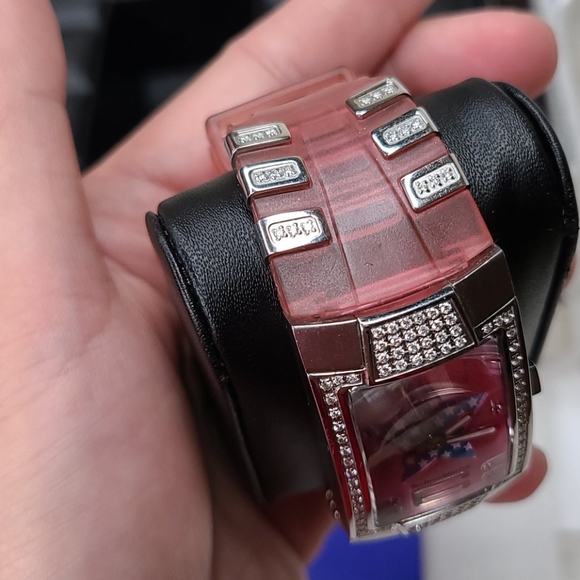 TECHNOMARINE PINK STAR XS LADY DIAMONDS WATCH - Picture 10 of 16